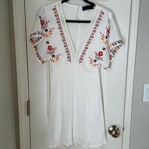 Francesca’s Collection Blue Rain White Floral Embroidered Dress | XS